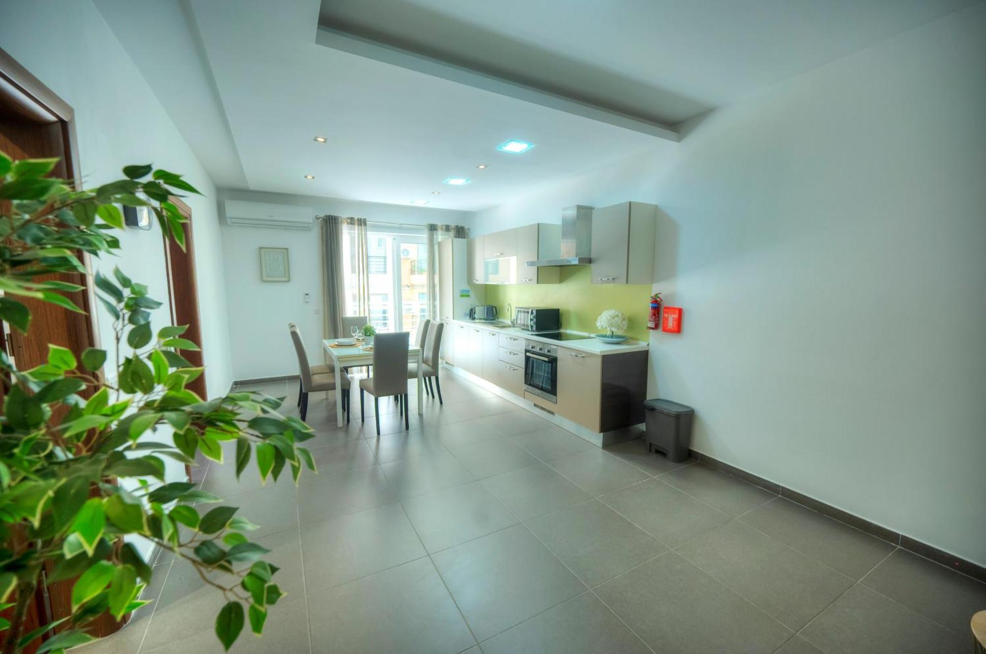 Bright & Large 2Bedrooms In Sliema Center Mpor1-1 Exterior photo